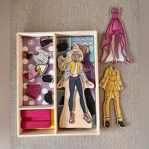 Barbie Magnet Dress Up